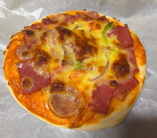 培根火腿芝士披萨