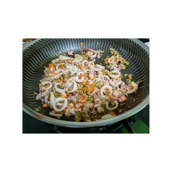 香喷喷海鲜咖喱炒饭