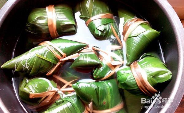 一步步做馋嘴的红枣豆沙粽