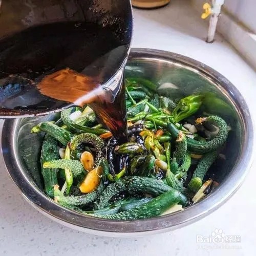 腌黄瓜扭咸菜