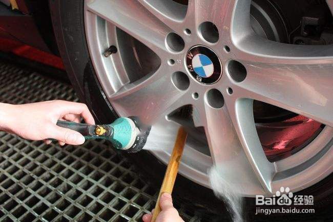 汽车轮毂清洗剂不要让轮毂清洗被忽视！