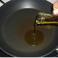 其实用橄榄油炒鸡蛋味道更佳