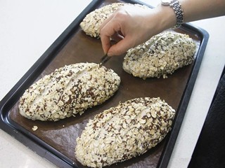 藜麦粗粮面包怎么做