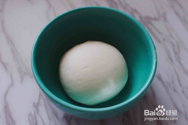 小香葱香肠花卷