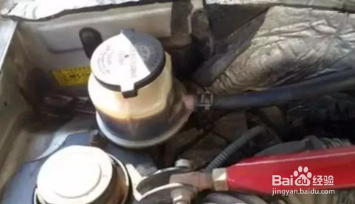 汽车玻璃水管断了怎么修复