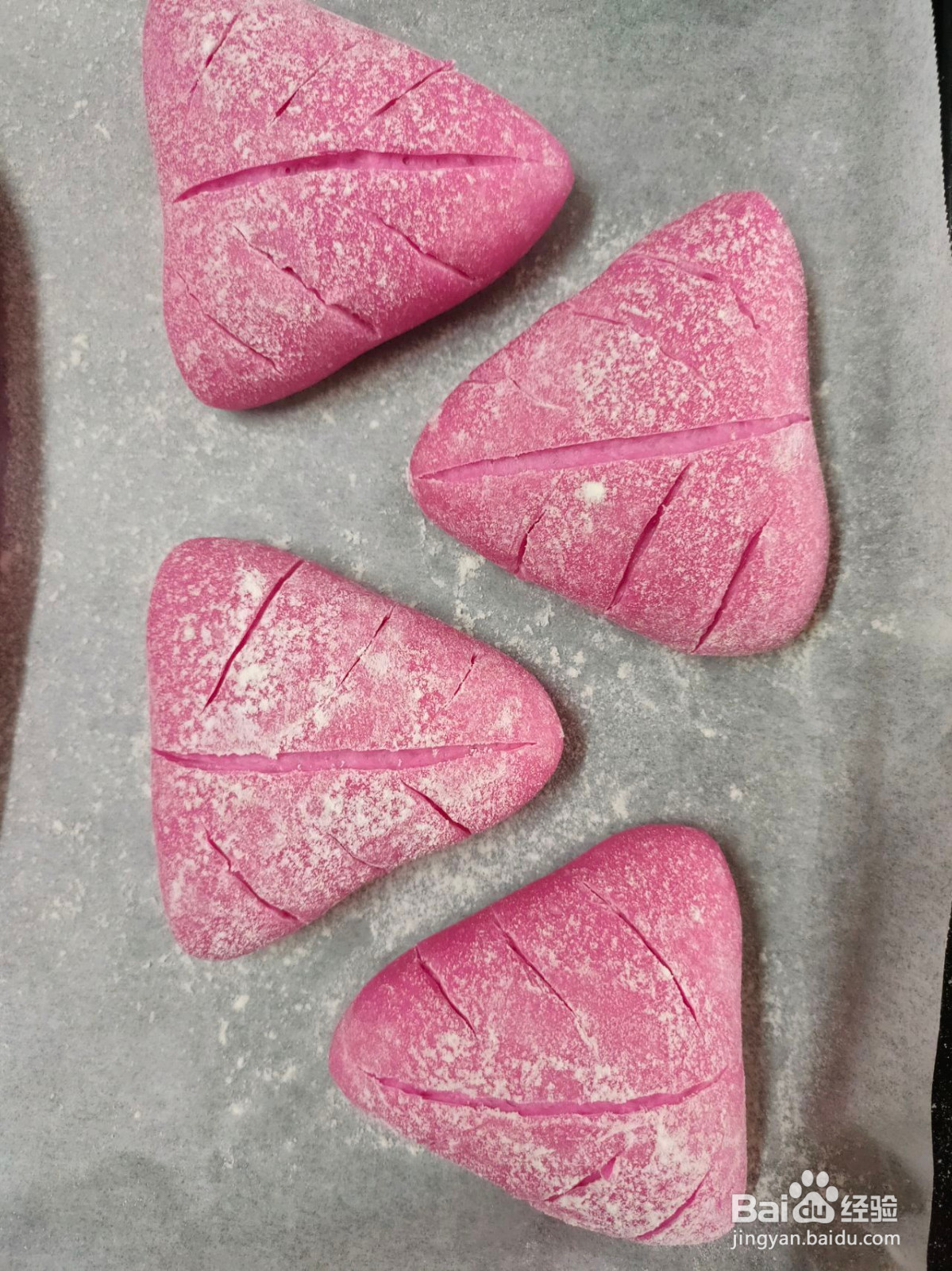 火龙果软欧包的做法