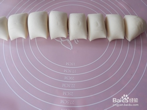 萌萌的包子：豆沙刺猬包