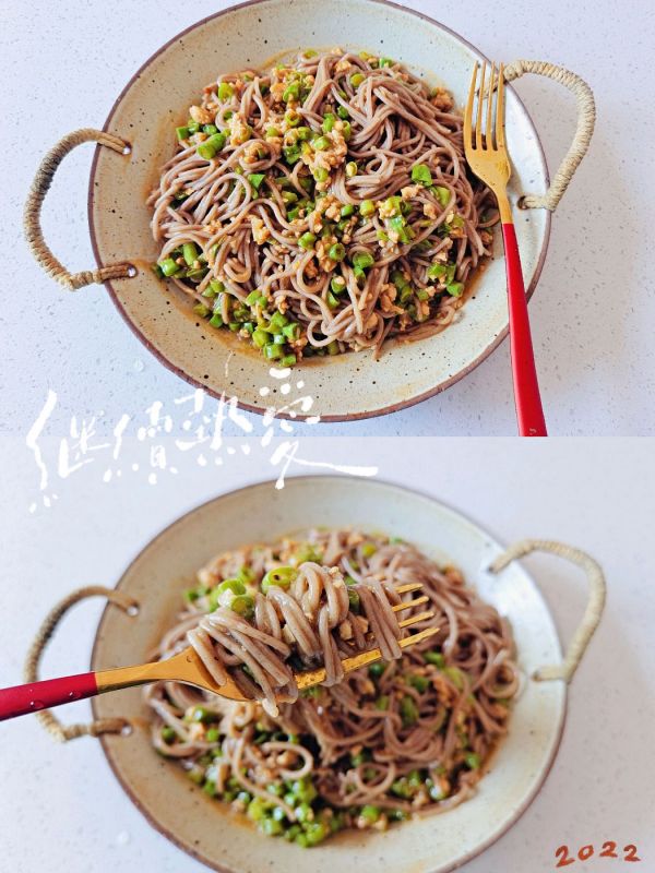 鸡胸肉豆角荞麦面