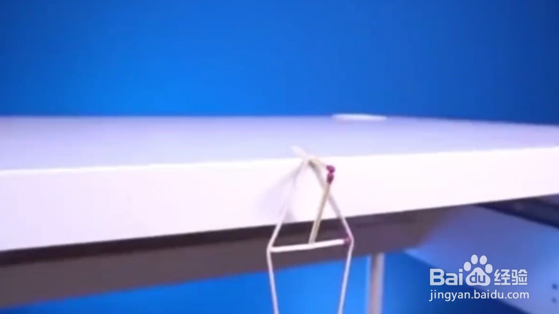 如何让一瓶矿泉水瞬间结冰？