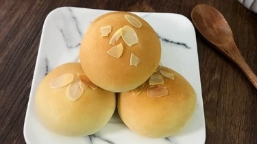 杏仁片小餐包的做法