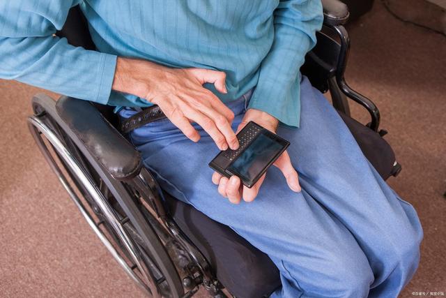 年轻人小脑萎缩有什么影响，是什么导致的