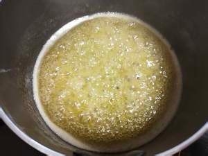 杏仁芝麻焦糖饼的做法