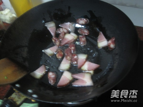 腊味炒紫薯馒头