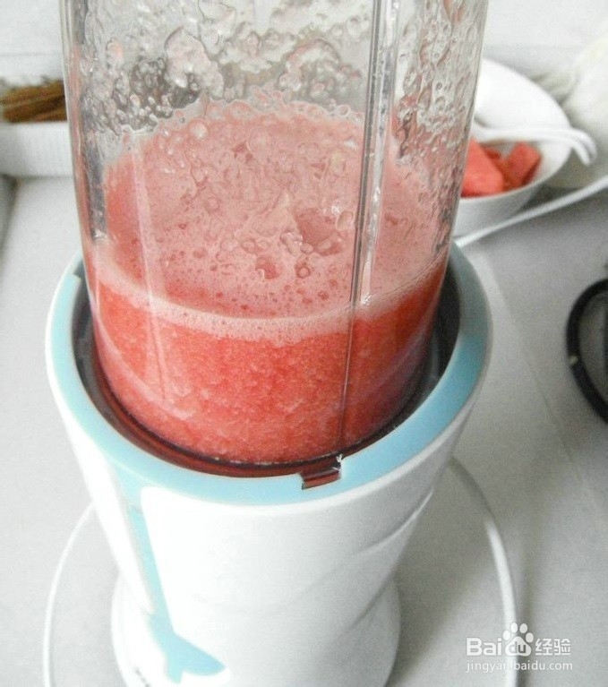 简单水果减肥餐：[1]西瓜冰沙
