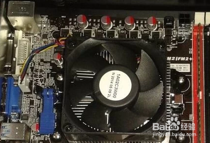 怎么处理电脑一开机就散热声音大