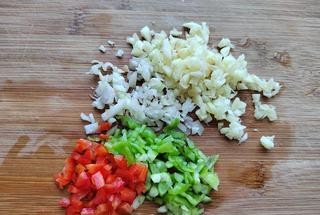 酱肉炒野芝麻怎么做