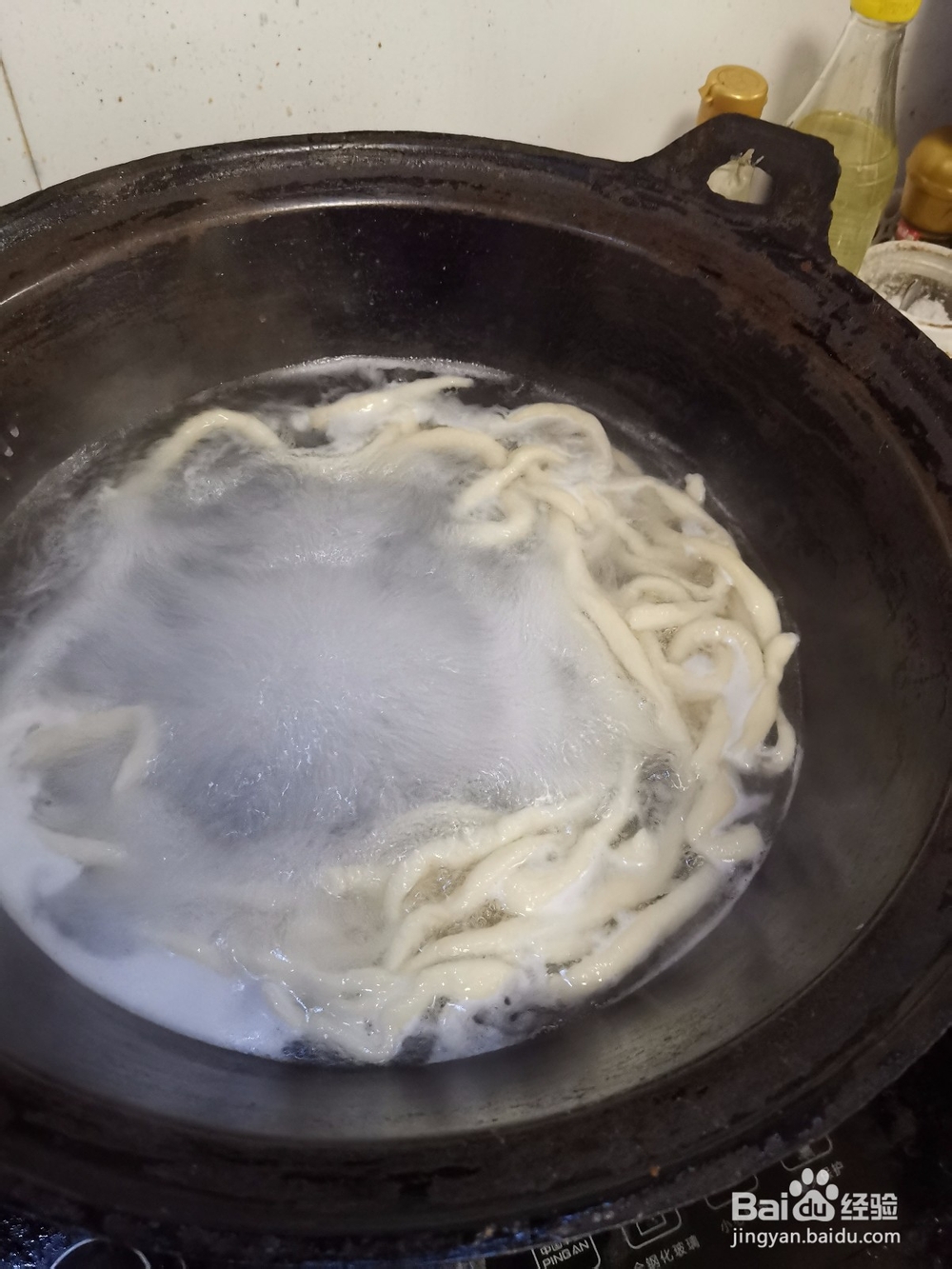 手擀长寿面做法