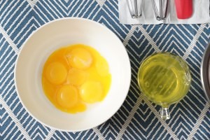 奶香浓郁戚风蛋糕古早蛋糕的做法