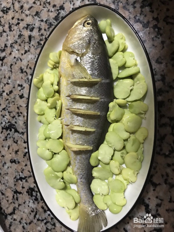 豆瓣蒸抱腌黄鱼