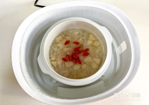 银耳炖雪梨的做法