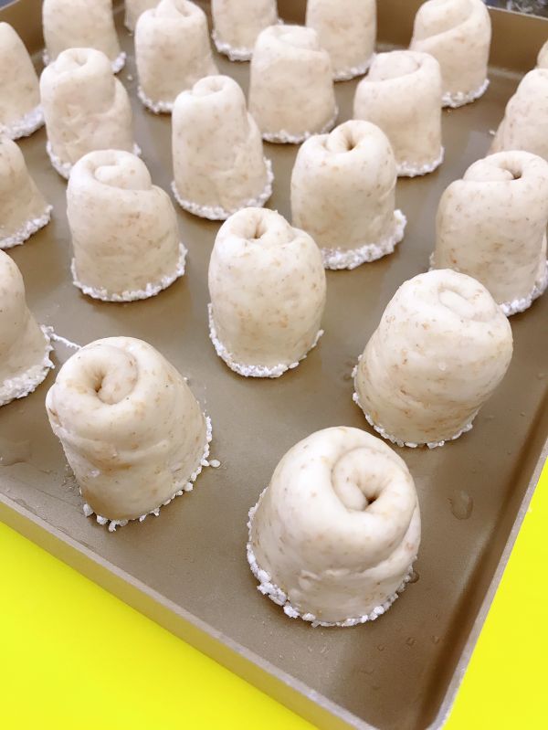 脆底蜂蜜小面包