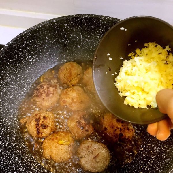 照烧包心牛肉丸