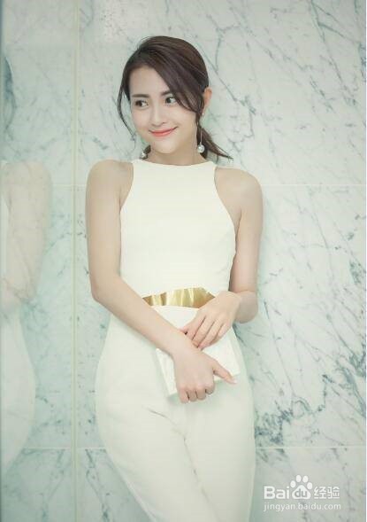 包文婧首谈柳岩伴娘事件：包贝尔至今未释怀