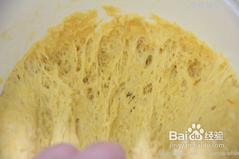 两个秘诀成就这款一听名字就让你流口水的平底锅“南瓜小米饼”