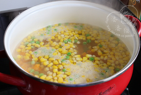 金枪鱼玉米沙拉