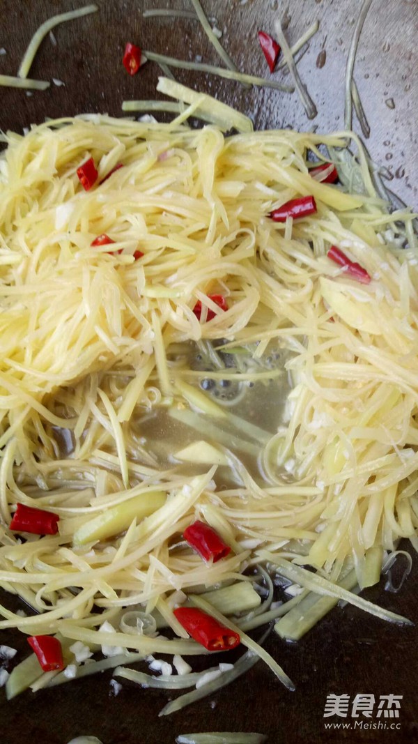 醋溜土豆丝的做法