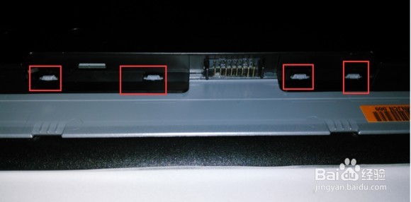 宏基 V3-572G-59TB笔记本 加内存条拆机教程