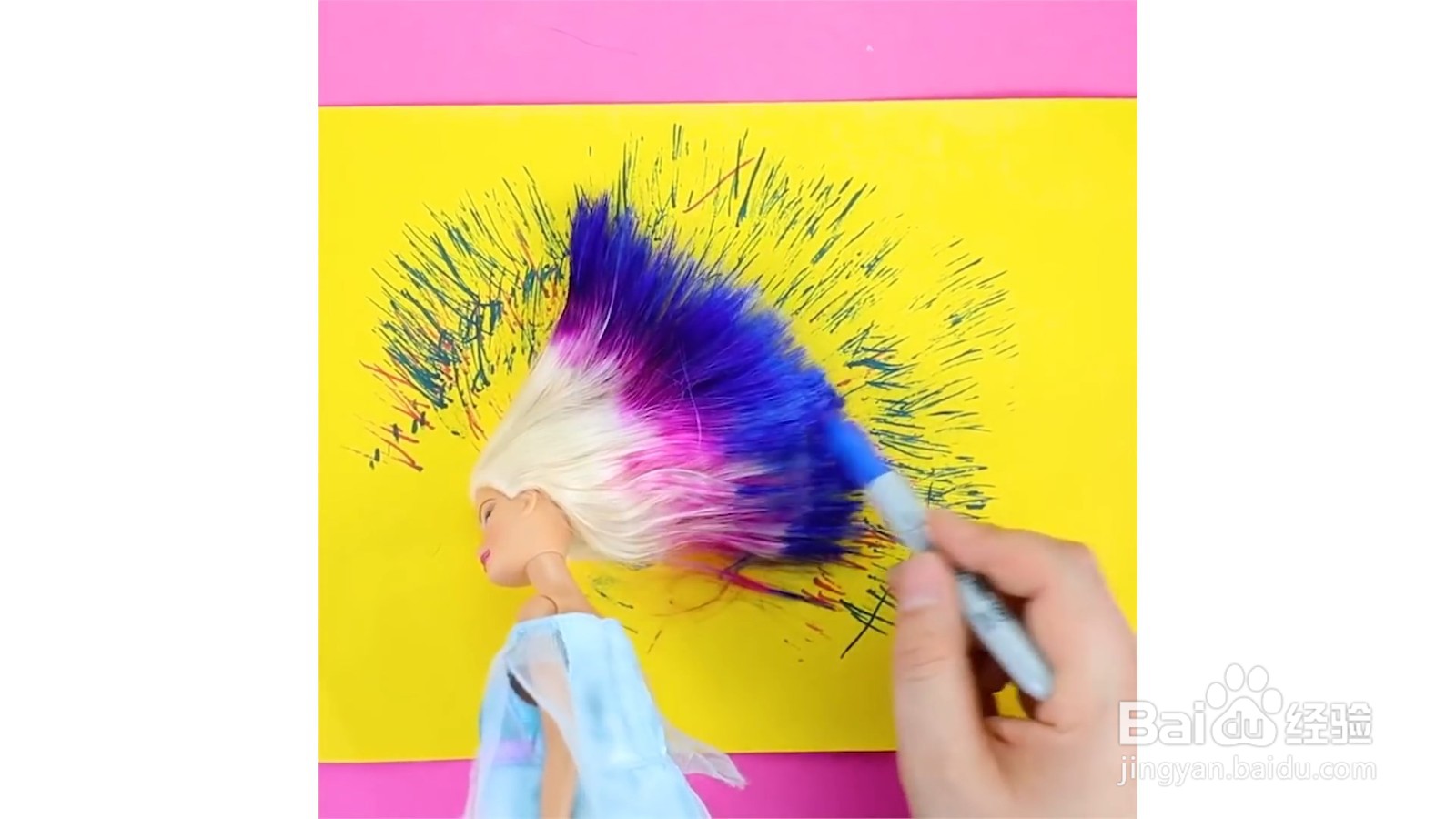 如何给芭比娃娃染头发