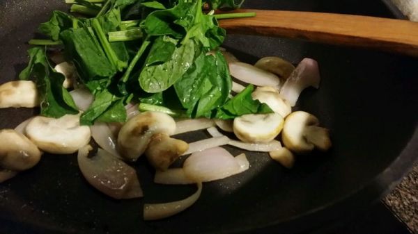 芝士欧姆蛋沙拉