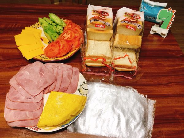 芝士鸡蛋火腿三明治