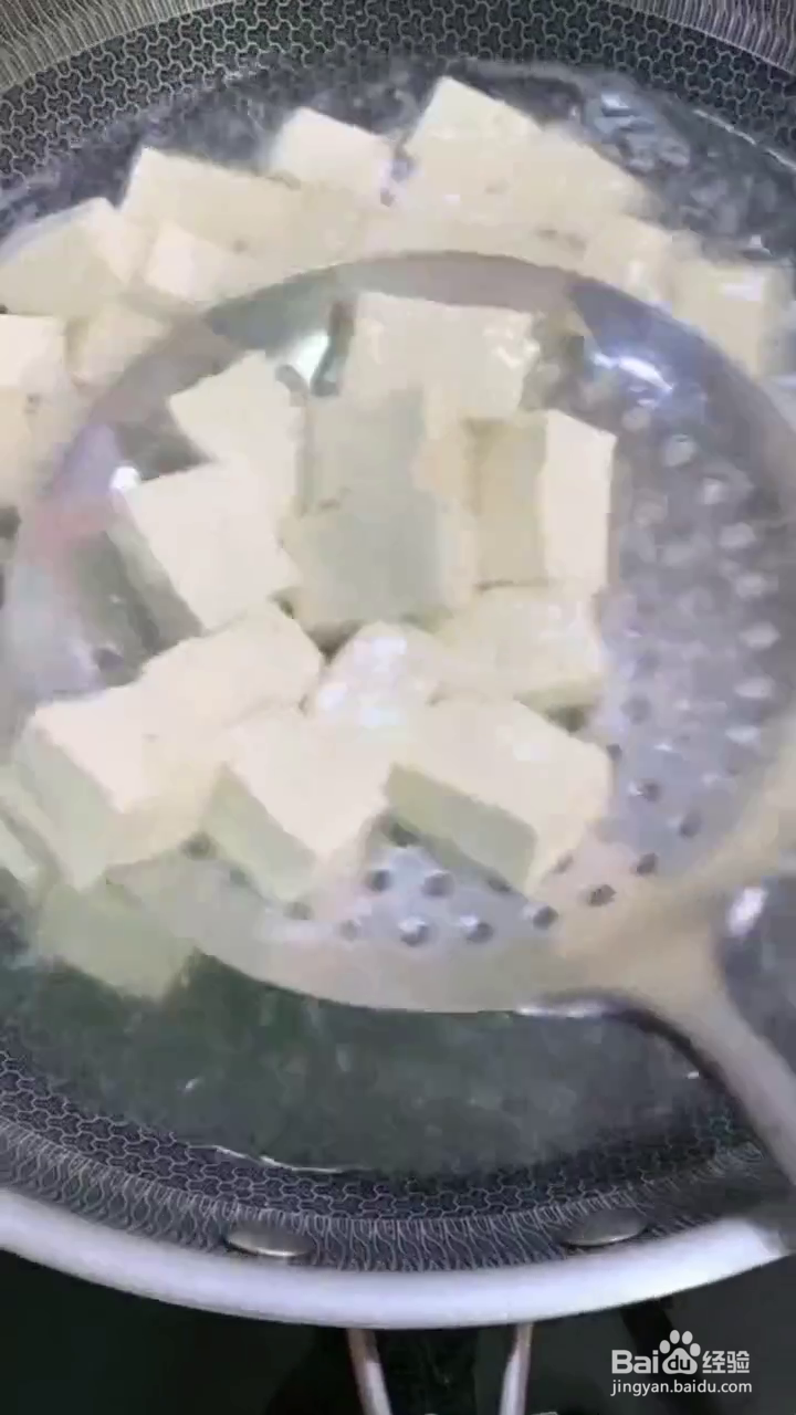 如何制作麻辣入味的肉末豆腐？