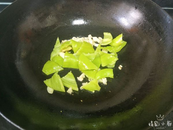 青椒香干炒肚丝