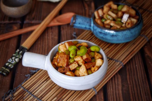 豆米鸡丁炒香干