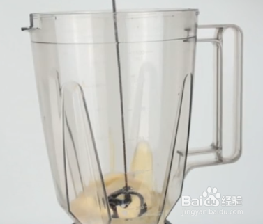 如何制作巧克力奶昔