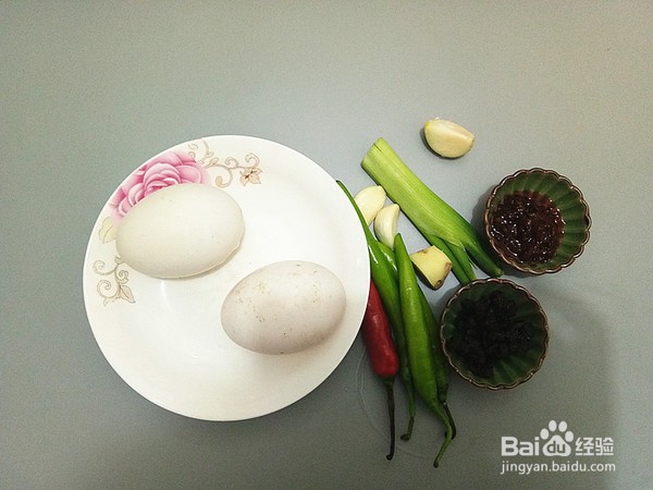 香辣金钱蛋的家庭制作方法