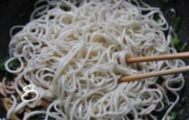 雪菜肉丝乌冬面做法