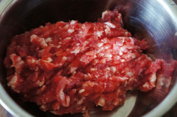 牛肉萝卜馅包子