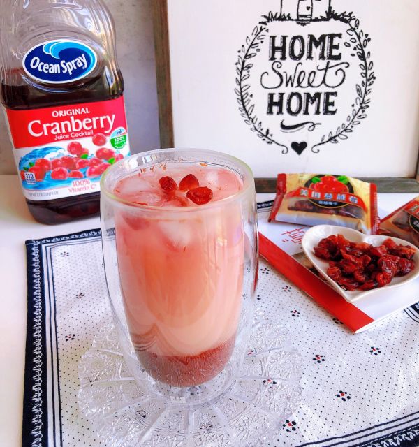 蔓越莓气泡养乐多