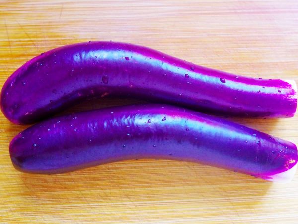 麻辣手撕凉拌茄子