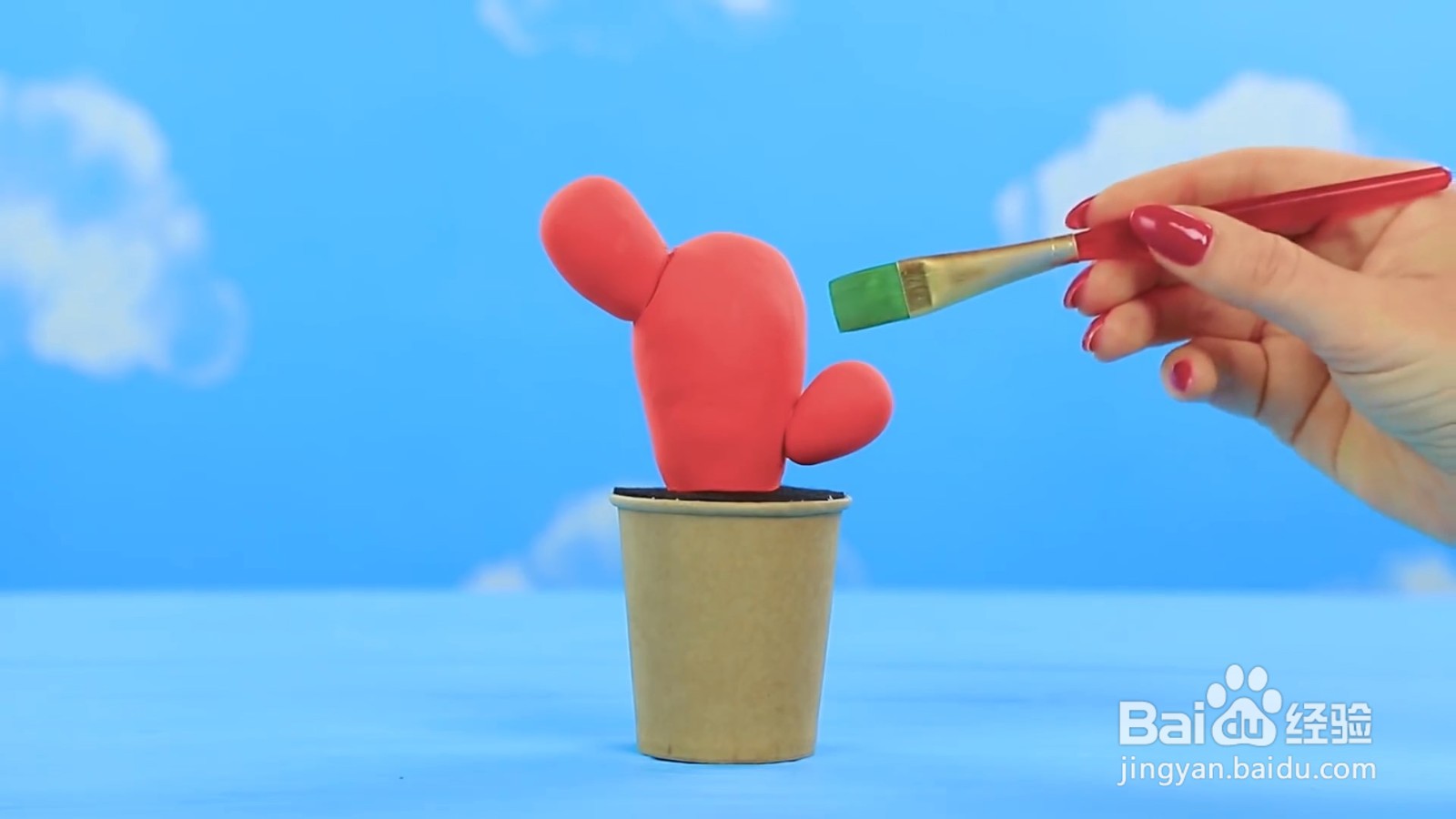 如何将修正液DIY成仙人掌的造型