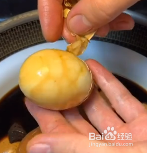 如何做不放茶叶的五香茶叶蛋呢