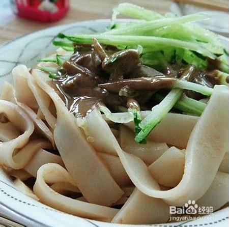 凉拌凉皮怎么做--最美味的凉拌凉皮做法