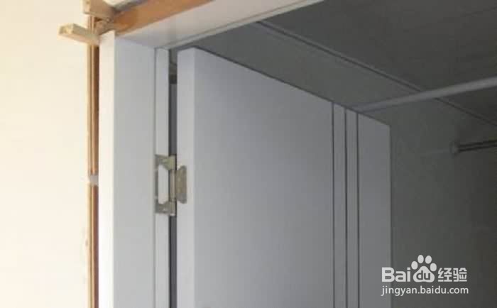 门扇安装不符合质量标准