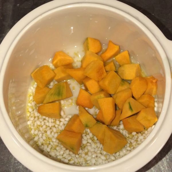 南瓜小米养生粥