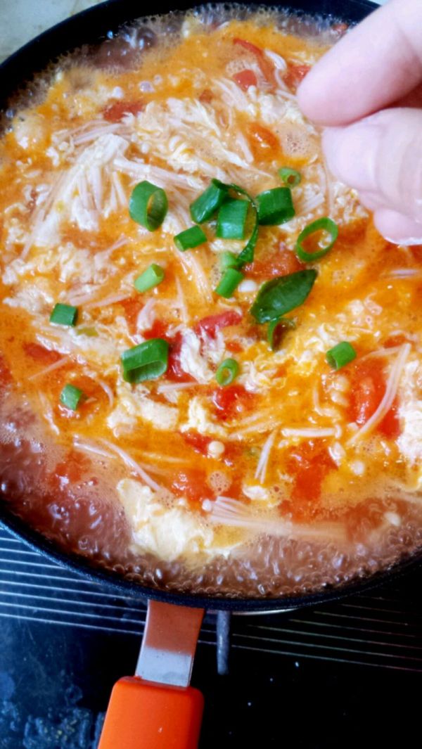 番茄金针菇蛋汤