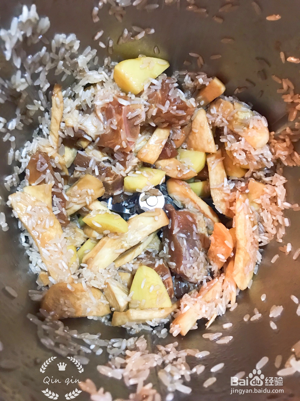 比较好吃的土豆杏鲍菇排骨焖饭